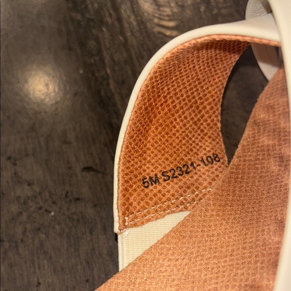 SoftWalk 5 Women's Tillman Bone White Slide Sandals - Picture 2 of 11